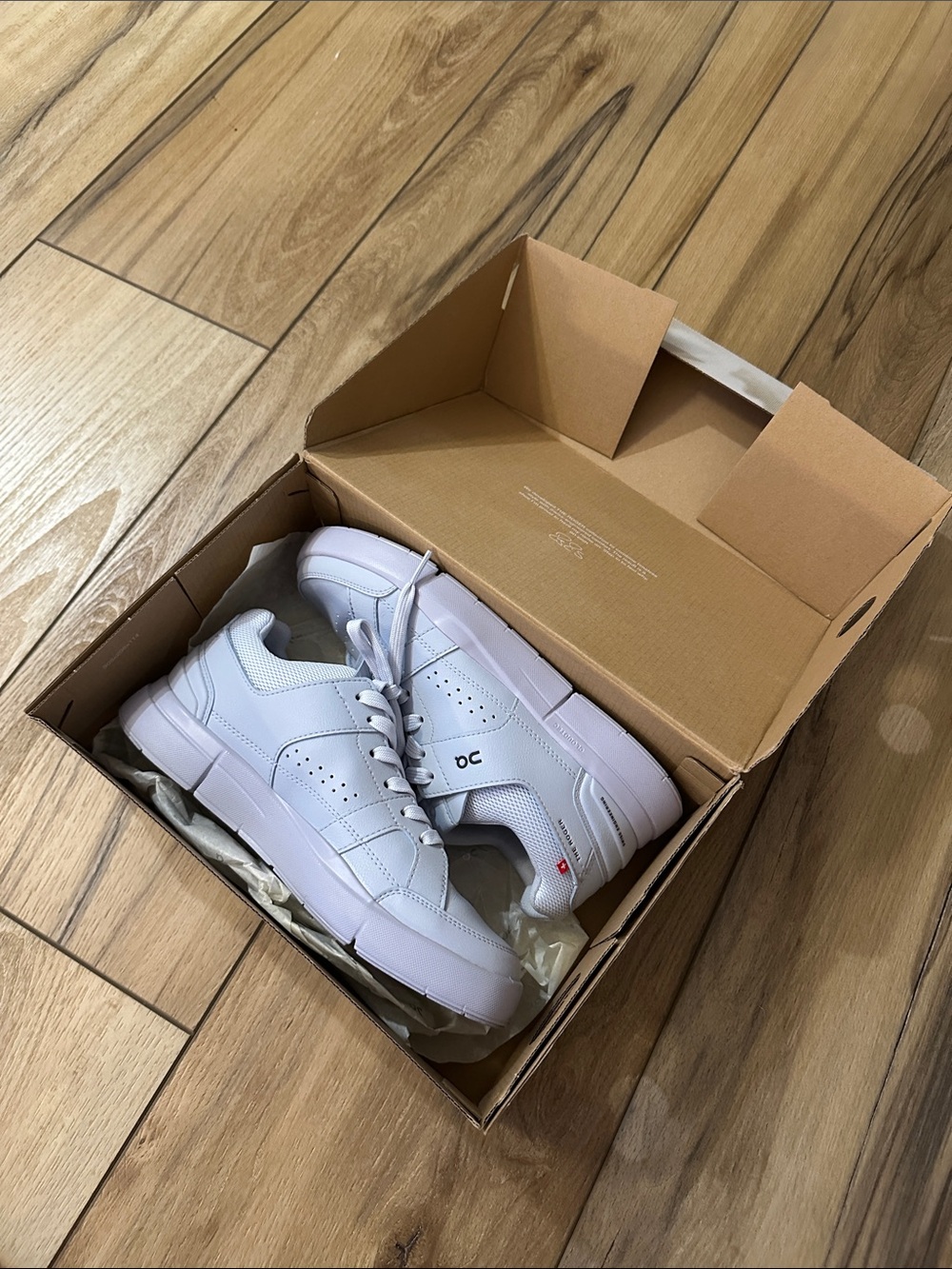On Running White Women's Low-Top Sneakers